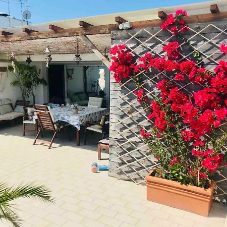 Ferienwohnung Attico Con Terrazza A Viareggio Exterior foto