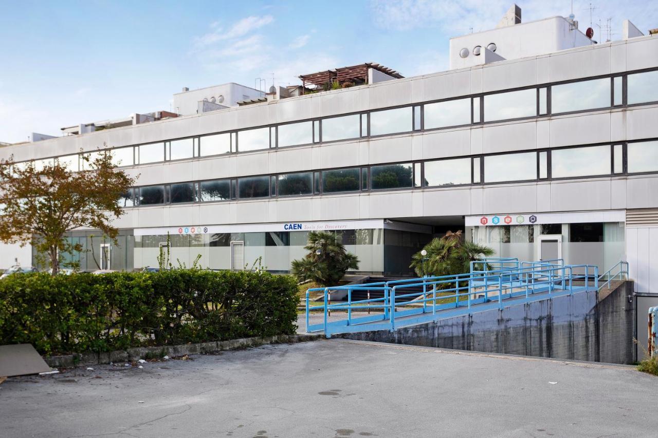Ferienwohnung Attico Con Terrazza A Viareggio Exterior foto