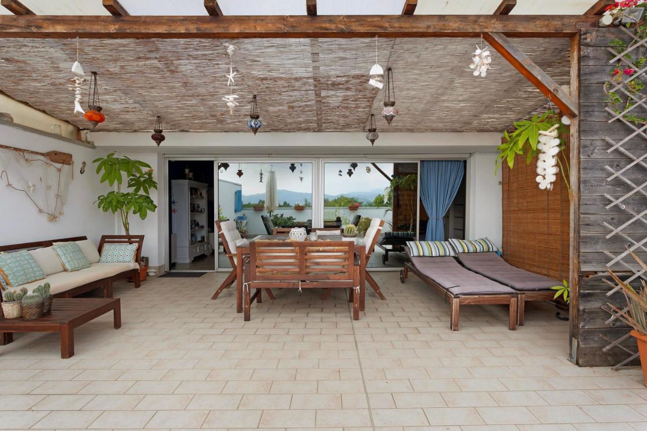 Ferienwohnung Attico Con Terrazza A Viareggio Exterior foto